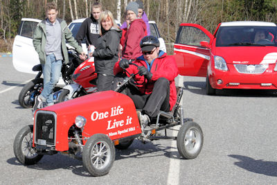 IMG 9361 Turvassa tiella 25.4.2015 400